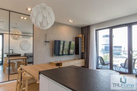 Widok na spodek | garaż i komórka w cenie najmu - Photo 4