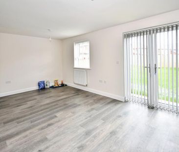 4 bedroom detached house to rent - Photo 1