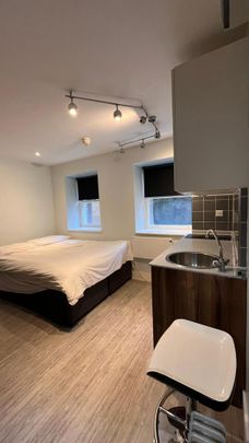 Studio to rent - Photo 1