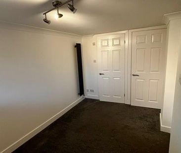 2 Bed Terraced House, Elmgreen Close, E15 - Photo 6