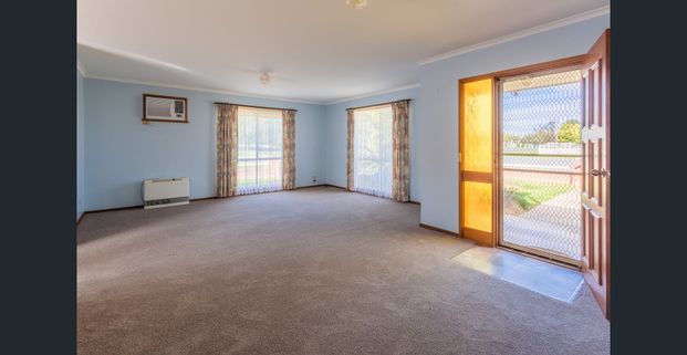 Comfortable & Convenient Living - Photo 1