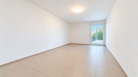 Exklusive Neubauwohnung mit grossem Sitzplatz - Photo 2