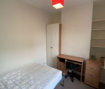 Lansdowne Terrace, Hull Road - P1762 - Photo 3