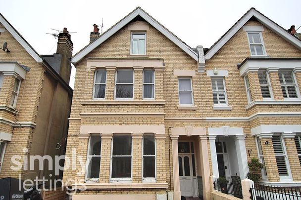 2 Bed property for rent - Photo 1