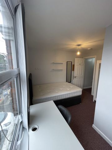 11 Croydon Road - Photo 3