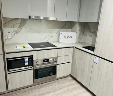 For Lease - 8 Interchange Way Unit# 5215, Vaughan, Ontario - Photo 3