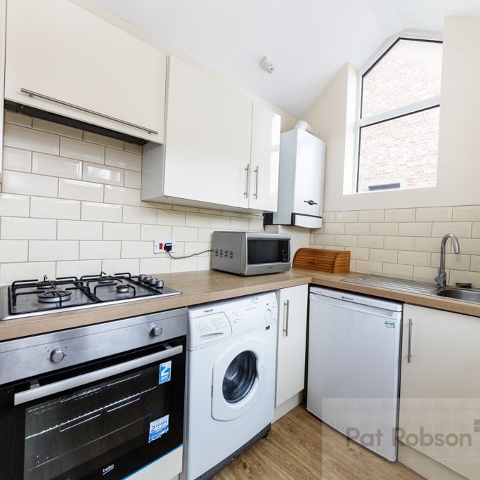 Grosvenor Road, Tyne and Wear - Photo 1