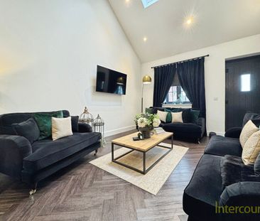 High Lane, CM24, Stansted - Photo 1