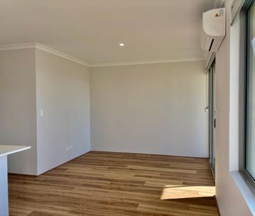 Brand New 3x2 in Alkimos! - Photo 2