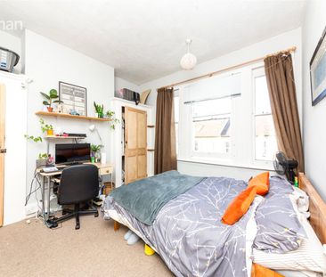 5 bedroom terraced house to rent - Photo 3