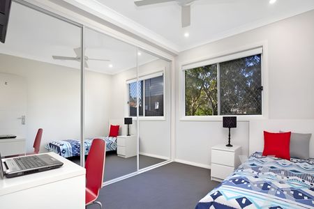 37 Moore Street, Birmingham Gardens NSW 2287 - House For Rent | Domain - Photo 3