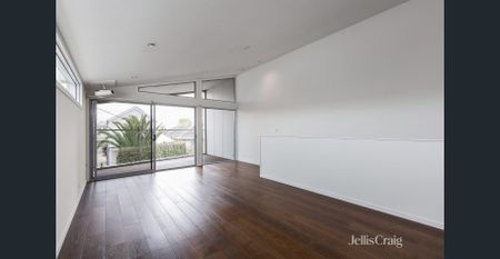 Two Bedroom Townhouse - Photo 2