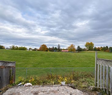 For Lease - 1409 Caravel Crescent, Orleans - Cumberland and Area, O... - Photo 1