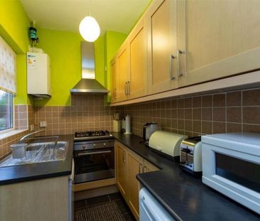 2 bedroom terraced house to rent - Photo 4
