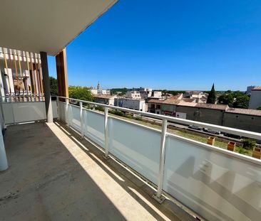 Location Appartement 3 pièces 63m² NIMES 30000 - Photo 5