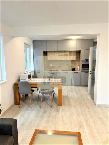 Apartament 2 camere 2 parcari boxa si curte 60 mp in Selimbar - Photo 3