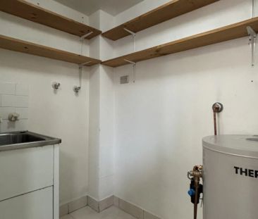 Tightly held complex | Convenient location (Access from Milton Stre... - Photo 4