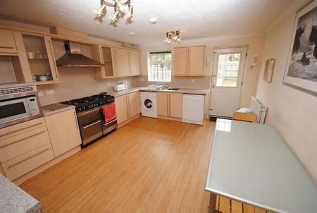 54 Kingfisher Way - Late to the marketLoughborough - Photo 3