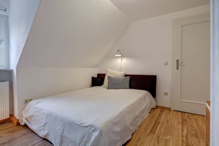 Gräfelfing/Lochham: peaceful attic apartment - Foto 5