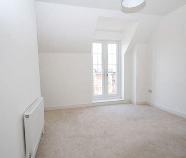 4 bedroom townhouse to rent - Photo 3