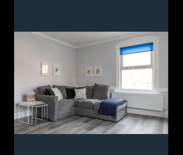 Room in a Shared Flat, Hyde Park Road, LS6 - Photo 1