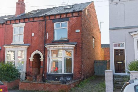 3 bedroom terraced house to rent - Photo 3
