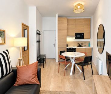 Location Appartement 2 pièces 25m² MARSEILLE 1er - Photo 6