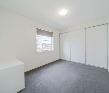 69/1 Limburg Way,Greenway - Photo 1