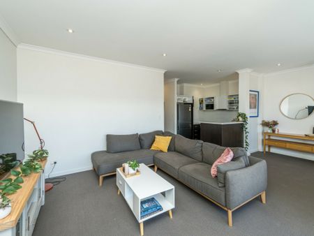 Private paradise in Inglewood - Photo 5