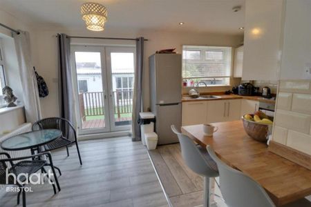 1 bedroom in a house share to rent - Photo 5