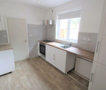 3 bed semi-detached house to rent in Alt Road, Ashton-Under-Lyne, OL6 - Photo 5