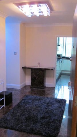 The Quadrangle Tower - Photo 5