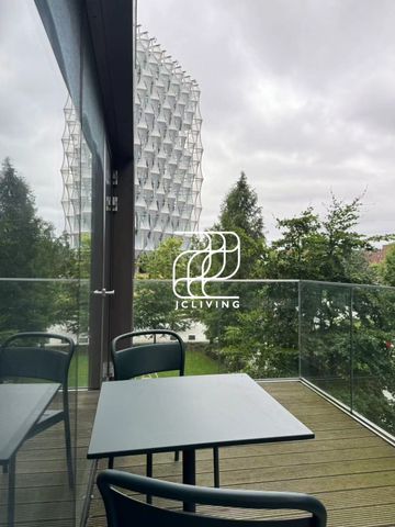1 Viaduct Gardens, Nine Elms, London SW11 - Photo 4