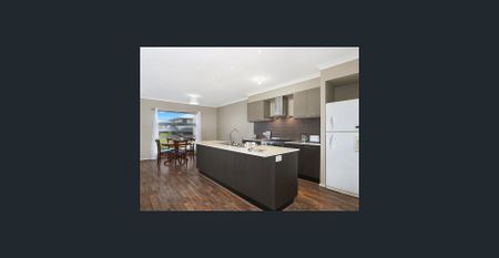 Unique 2 storey terrace close to all amenities - Photo 4