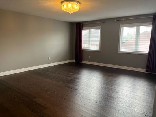 For Lease - 341 Tower Hill Road, Richmond Hill, Ontario - Photo 1