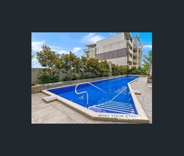 Low maintenance lifestyle - Photo 5