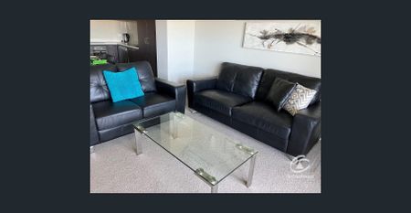 Luxury Living - 1x1 Pelago East Apartment - Photo 5