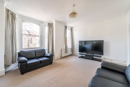 2 bedroom flat to rent - Photo 3