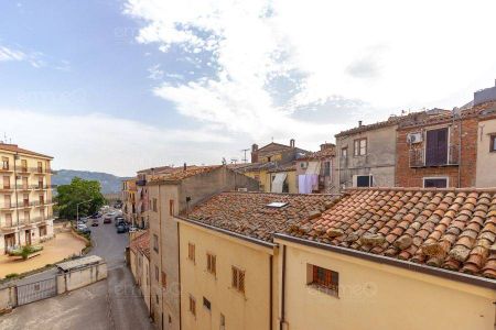 Quadrilocale via Principe Umberto 10, Castelbuono - Photo 5