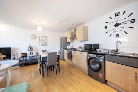 2 bedroom flat to rent - Photo 5