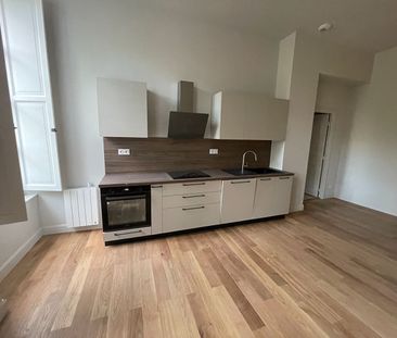 Location appartement 2 pièces, 48.80m², Nîmes - Photo 2