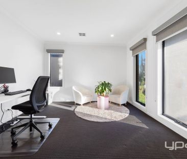 STUNNING FAMILY HOME - Photo 3