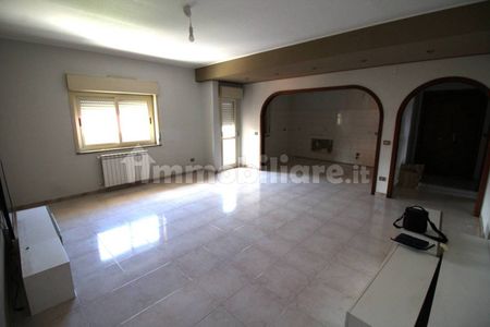 Trilocale via Giuseppe Verdi, Centro, Falcone - Photo 3
