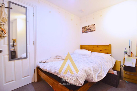 7 bedroom terraced house to rent - Photo 2