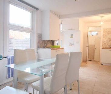 Room in a Shared House, Hornsey Park Road, N8 - Photo 5