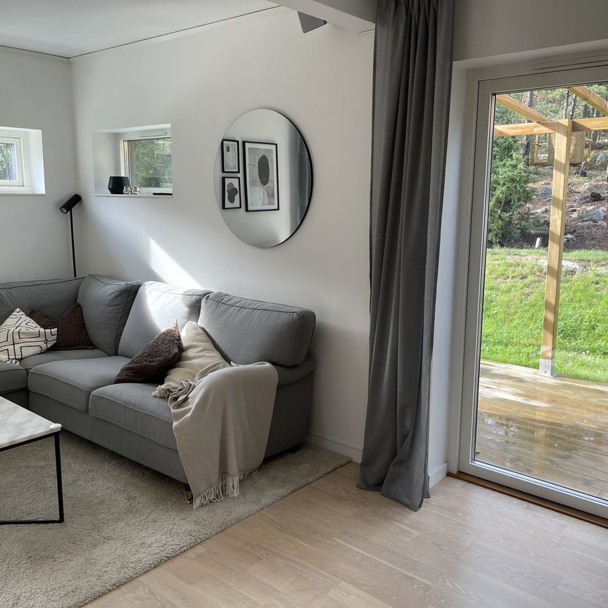 Björnvägen, Skogås - Foto 1