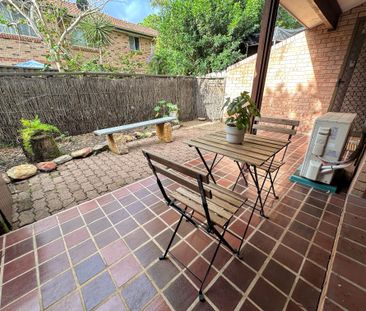 Strathfield South - Photo 4