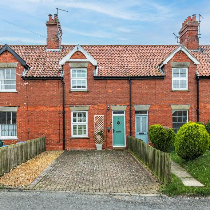 2 bedroom terraced house to rent - Photo 1