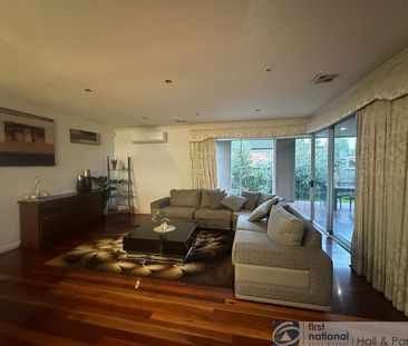 Spacious home - Photo 6