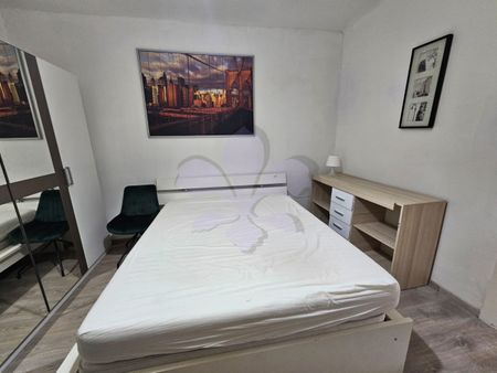 Flat is available close to Engineering and Fórum - Fotó 2